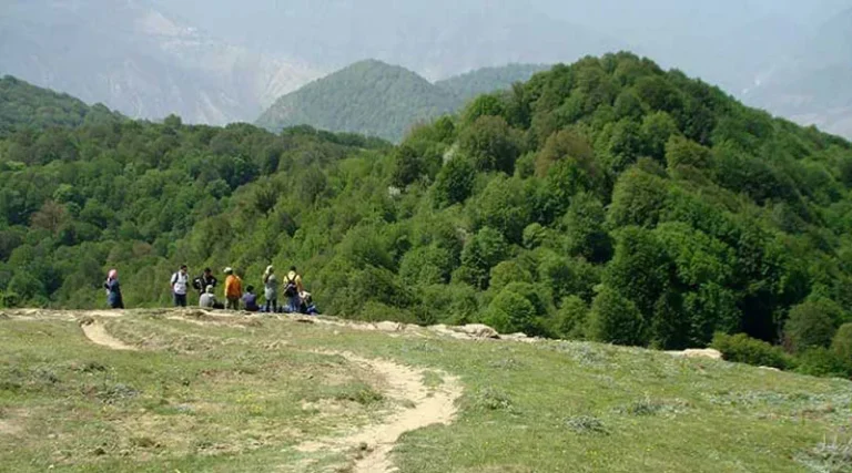 طبیعت گردی الیمستان