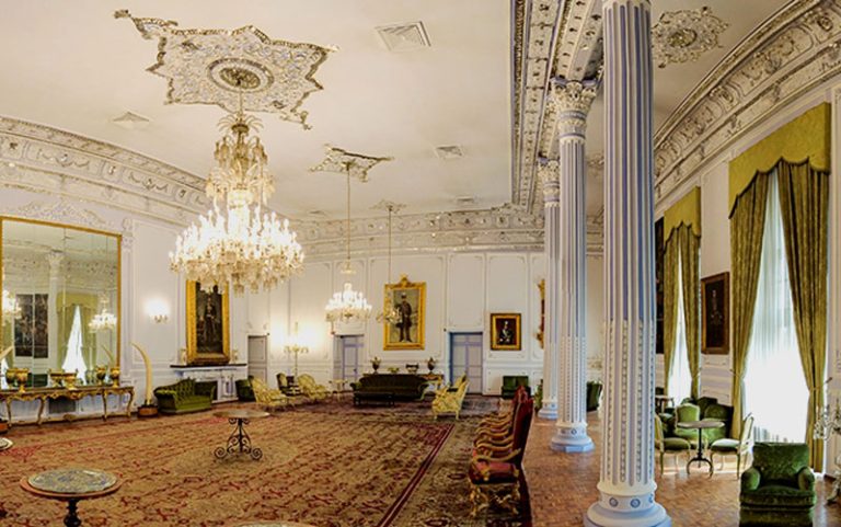 نمای دیگر تالار پذرایی کاخ