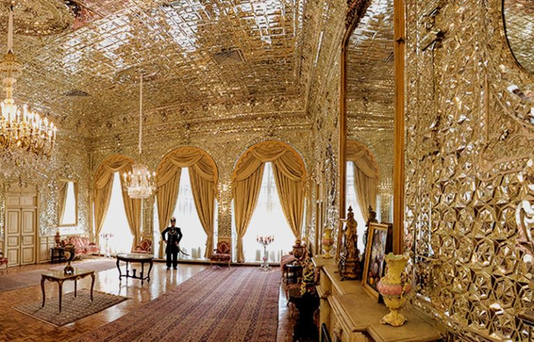 اینه کاری دیوارها