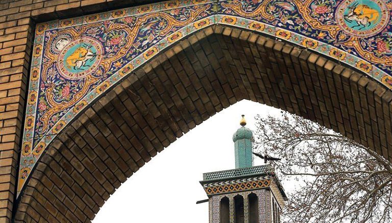 کاشی کاری گنبد ها