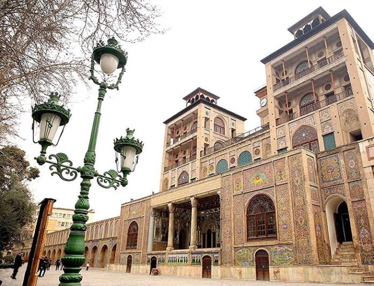 نمای دیگر این کاخ