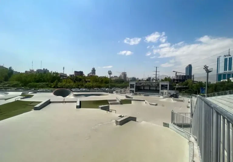 بوستان آب و آتش