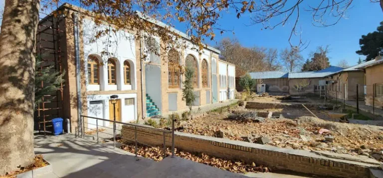 حیاط کاخ سلیمانیه