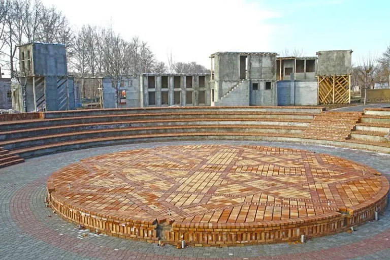 سازه ای در ایران کوچک