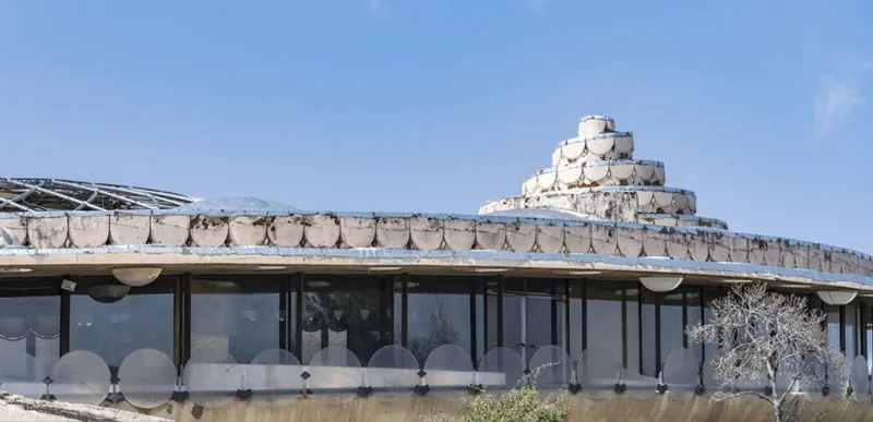 دورنمایی از کاخ شمس