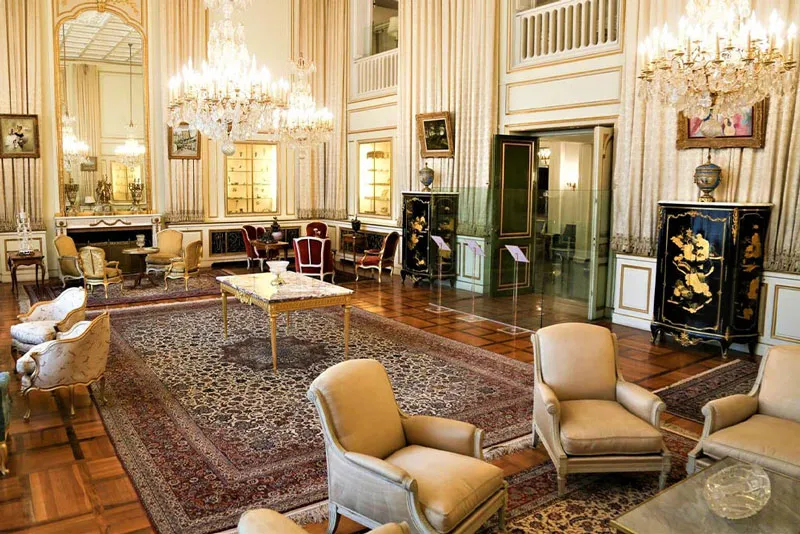 نمای دیگر از پذیرایی کاخ سعدآباد