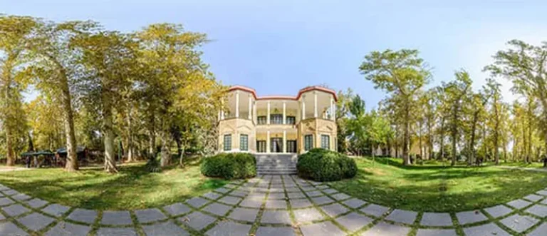 نمایی از کاخ نیاوران