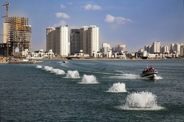 تفریحات دریاچه بام لند