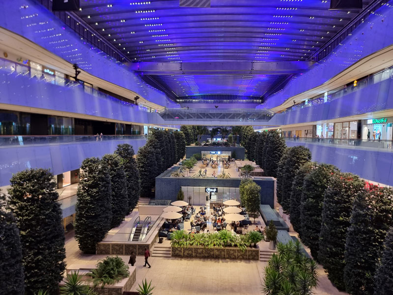 نمای دیگر تالار طبیعت