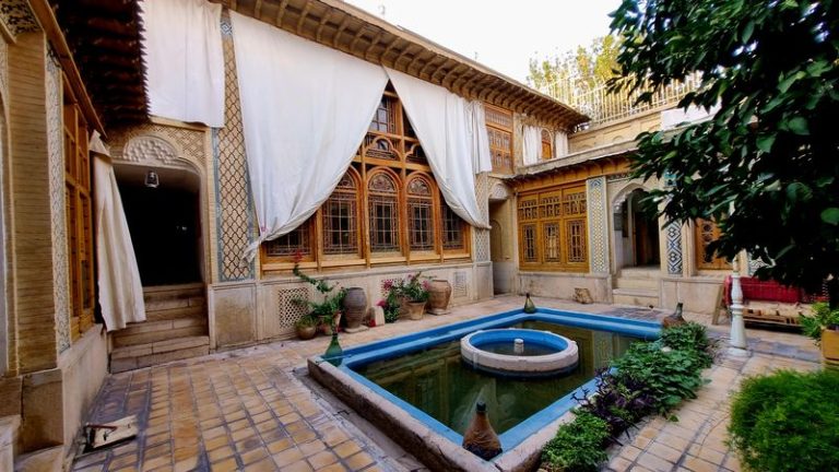موزه هنر مشکین فام شیراز