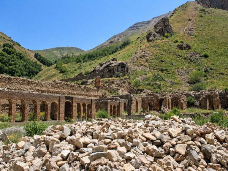 بنای تاریخی ماندگار