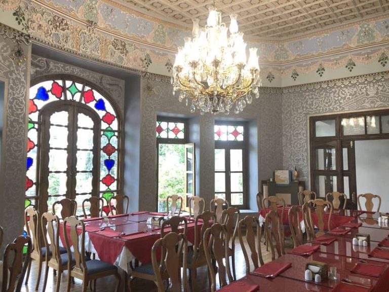 تالار پذیرایی شاپوری