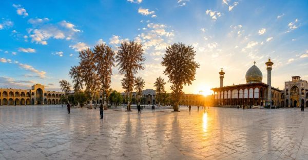 حیاط و محط کلی