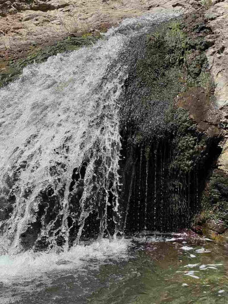 چشمه پلکانی