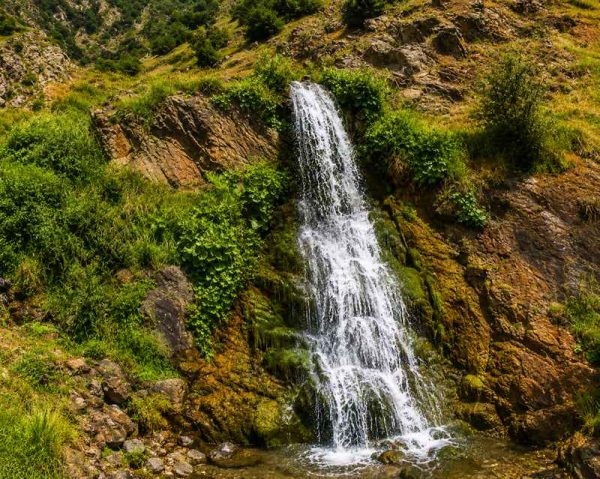 آبشار بکر