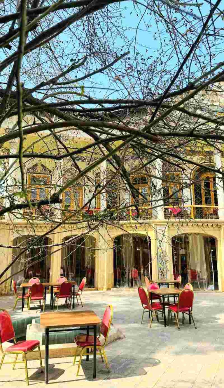نمای ایوان تاریخی