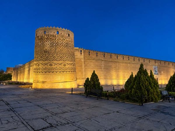 دیوار ها از نزدیک