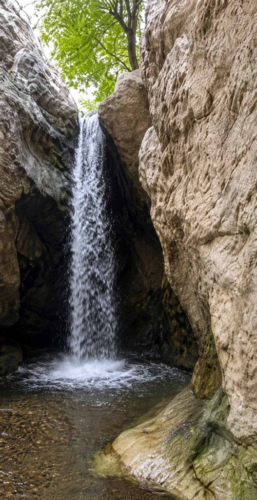 نمای ابشار و تنگه
