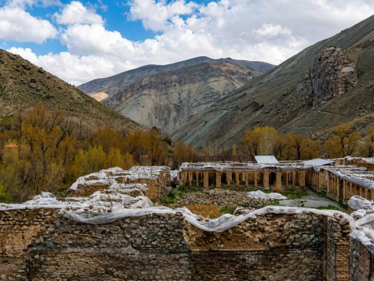 چشم انداز کوهستان