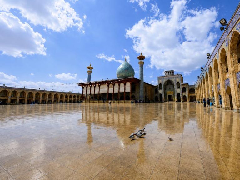موزه و حرم شاهچراغ در شیراز