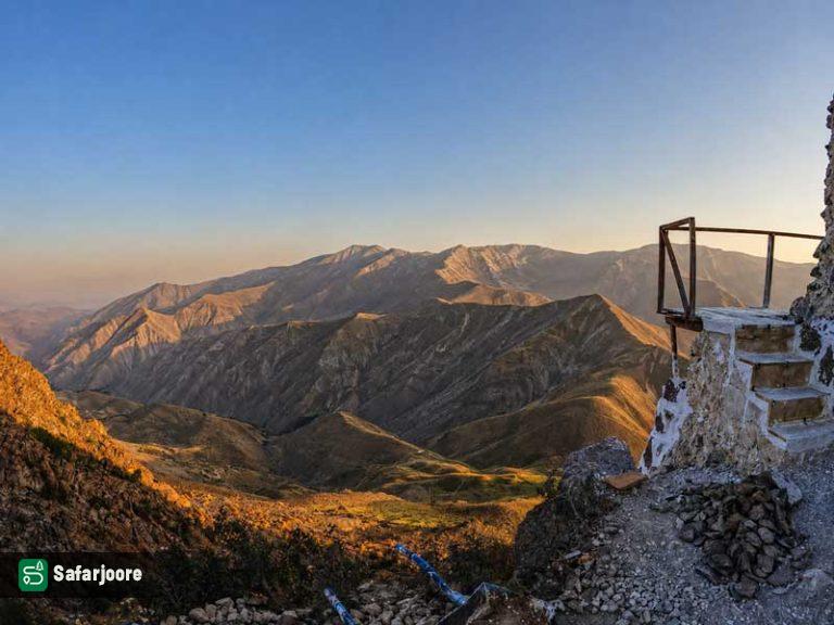 ویو کوه های قلعه