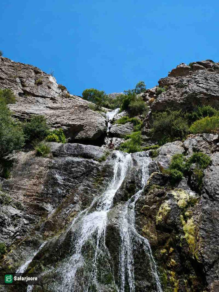 نمای بکر آبشار