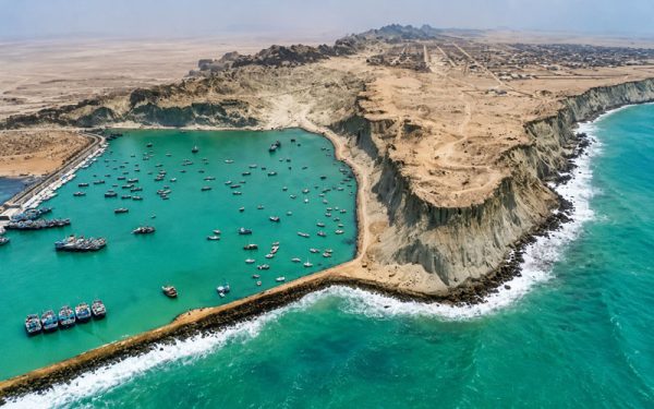 نمای بالا از دره