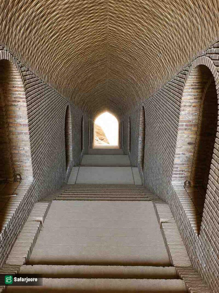 راهروی آجری پایاب