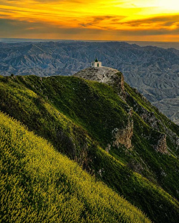 نمای بهاری مسجد