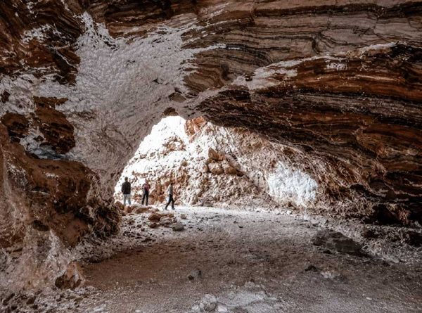 نمای داخلی غار