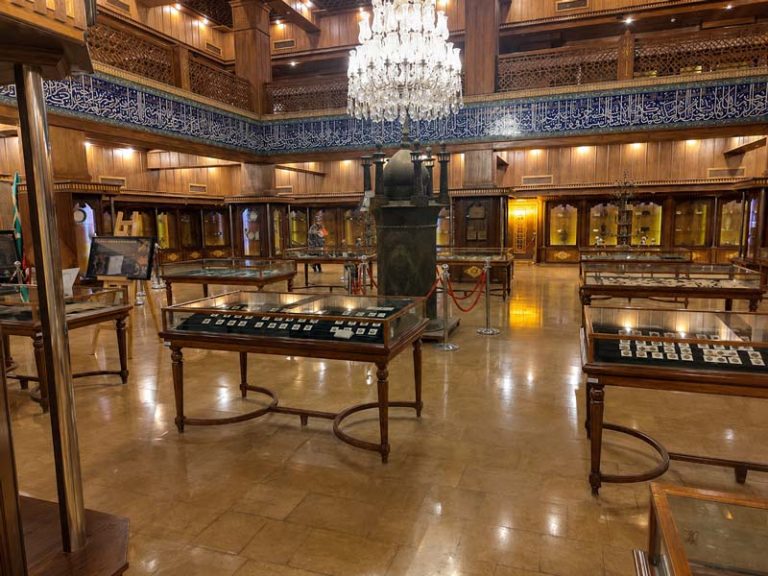 نمای دیگر تالار