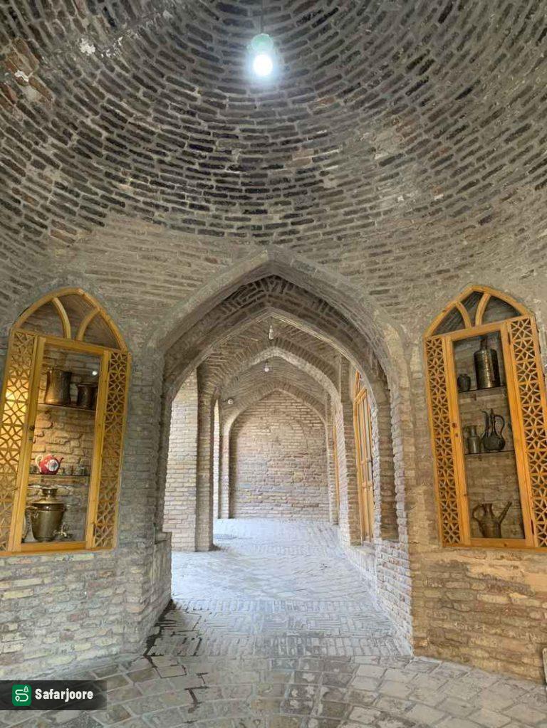 دالان‌های آجری