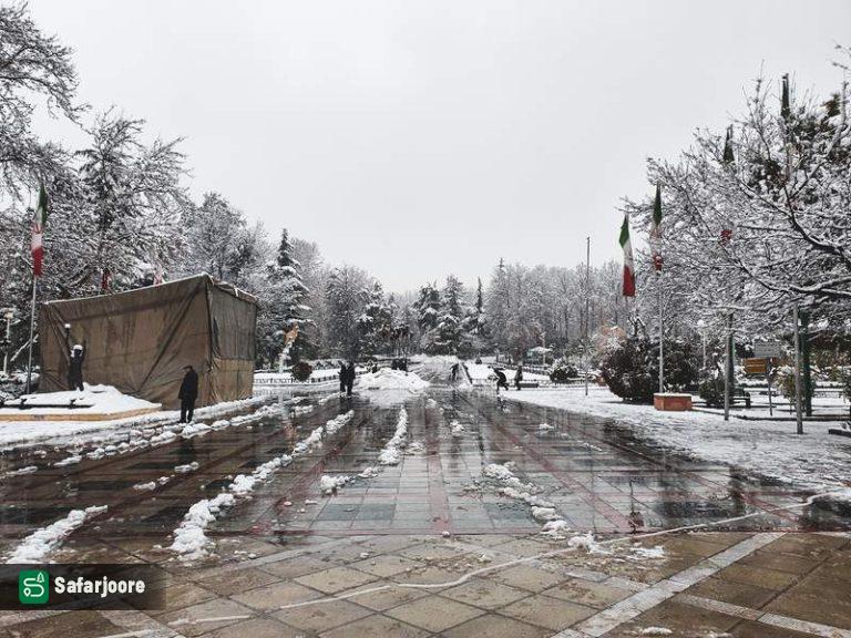 نمای برفی پارک