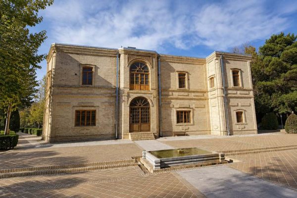 عمارت آجری دژ